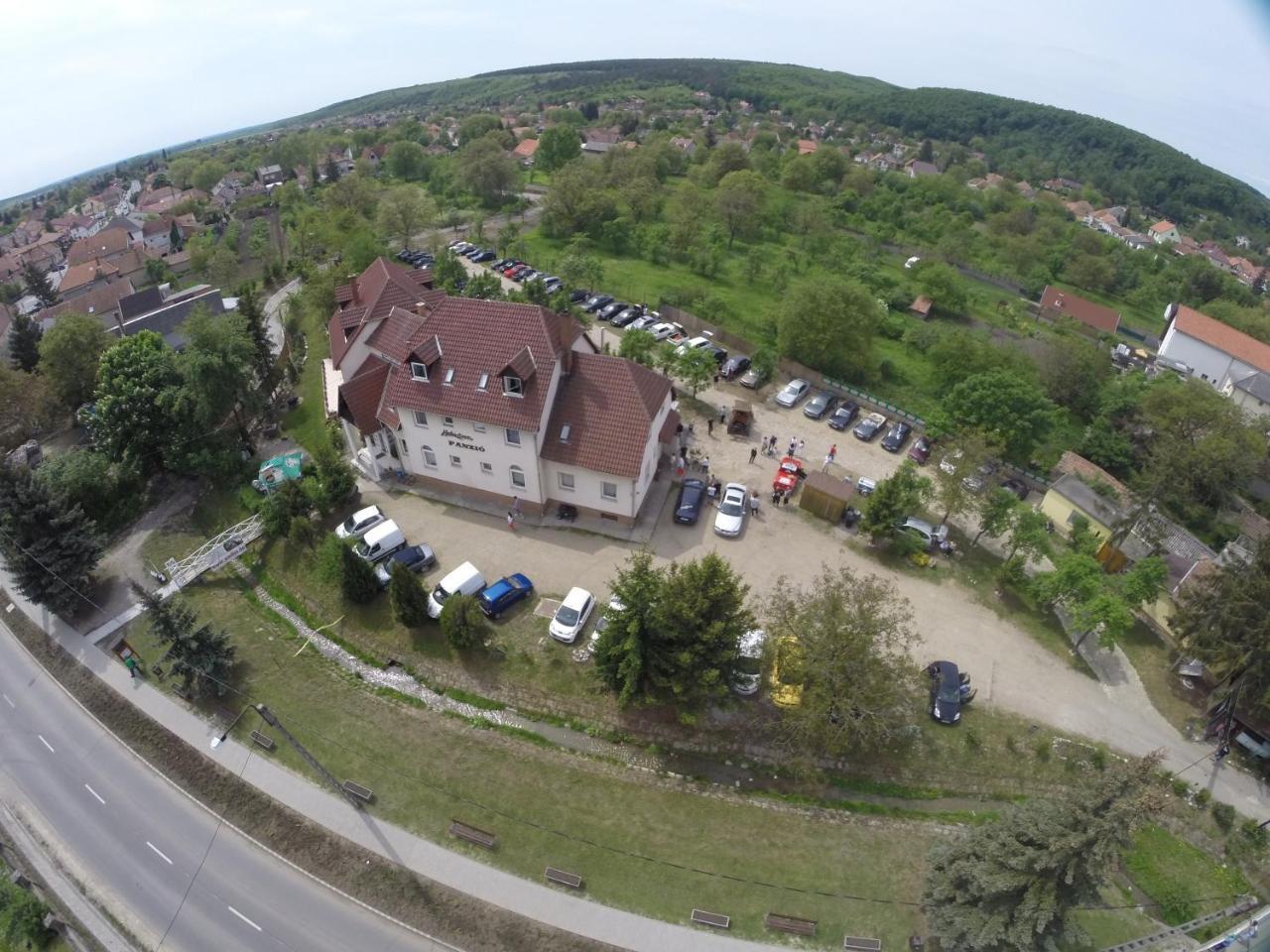 Alabástrom Panzió és Étterem Acomodação com café da manhã Bogács Exterior foto